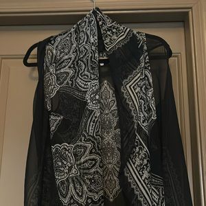 Small sheer bandanna style, long vest